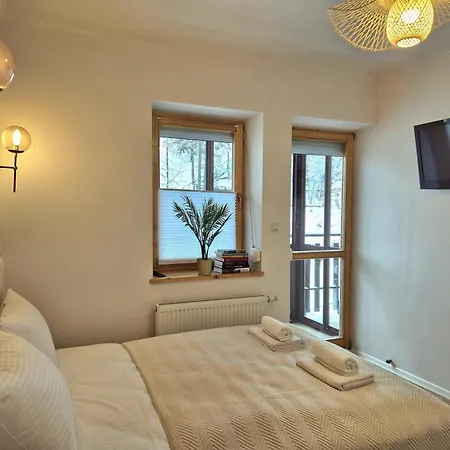 - Lux Apartment